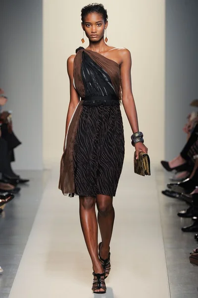 Look 35